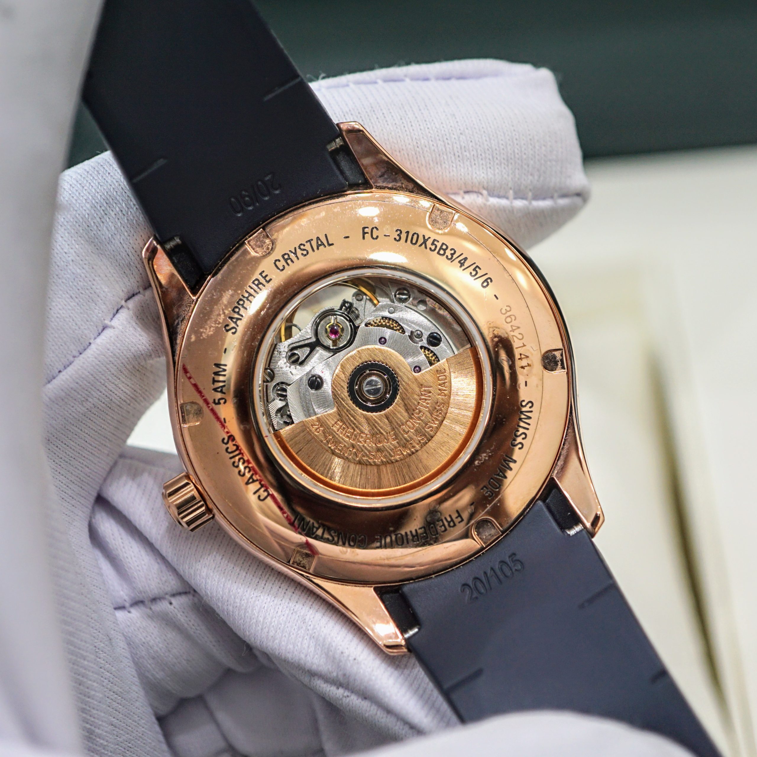 Frederique Constant Classic Openheart FC-310MNS5B4 Frederique Constant Classic Openheart FC-310MNS5B4