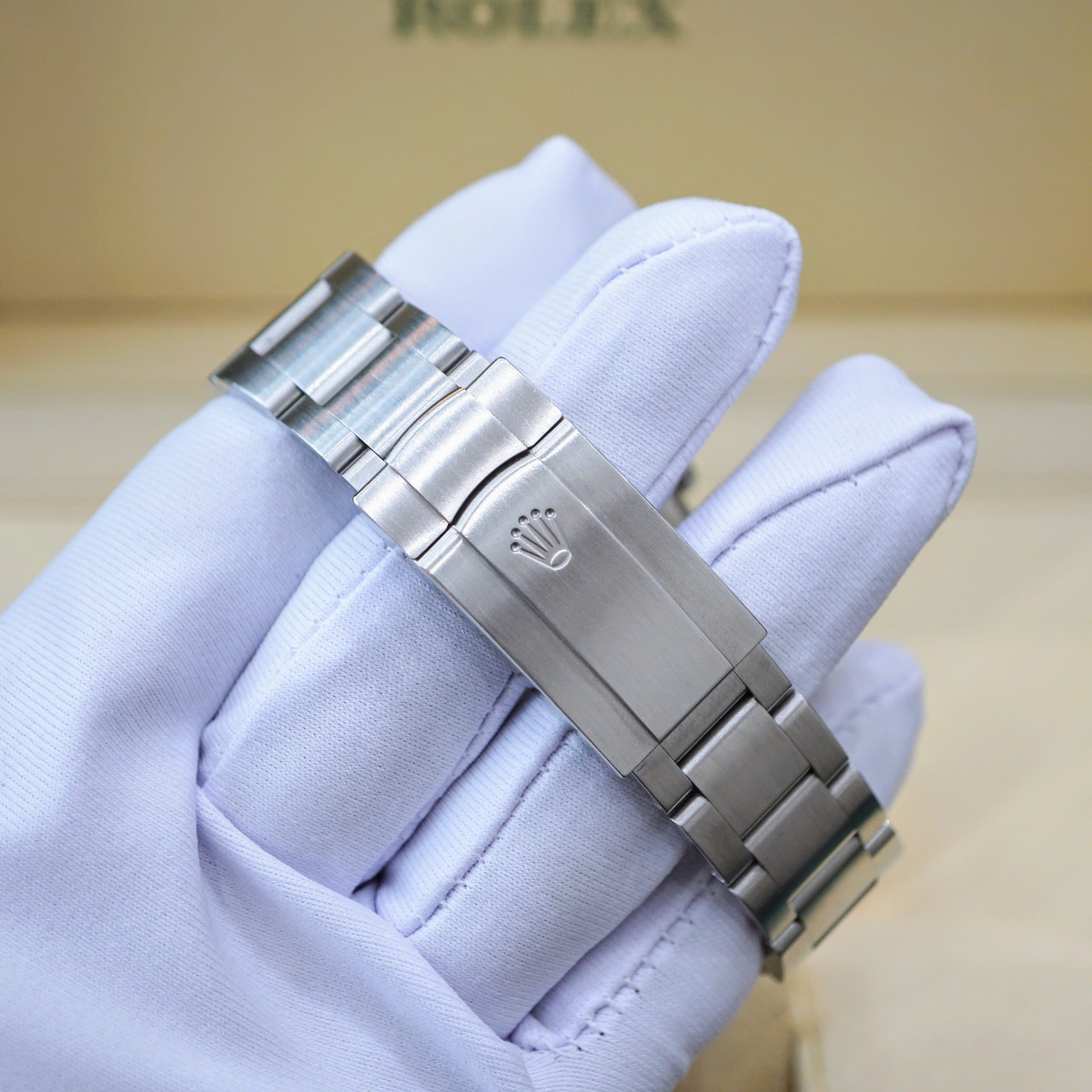 Rolex Oyster Perpetual 41mm 124300 Rolex Oyster Perpetual 41mm 124300