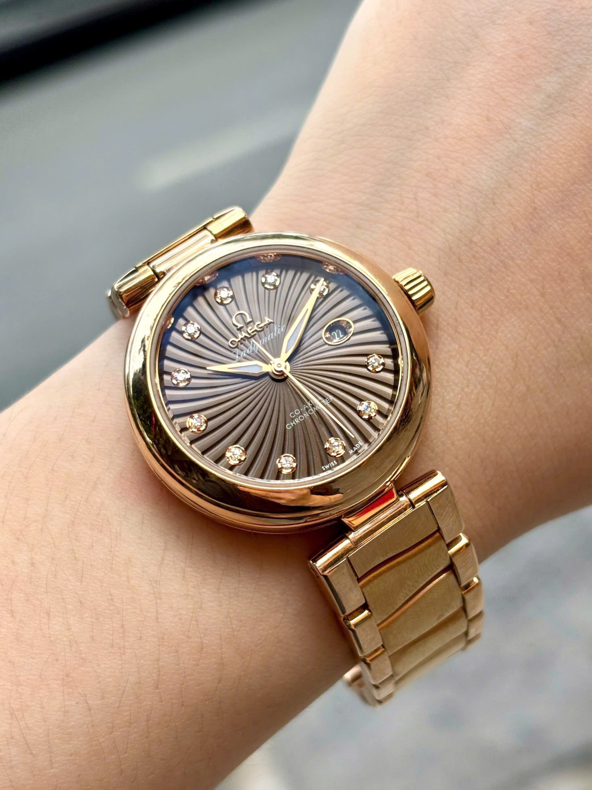 Omega De Ville Ladymatic Diamond 18k 425.60.34.20.63.001 Omega De Ville Ladymatic Diamond 18k 425.60.34.20.63.001