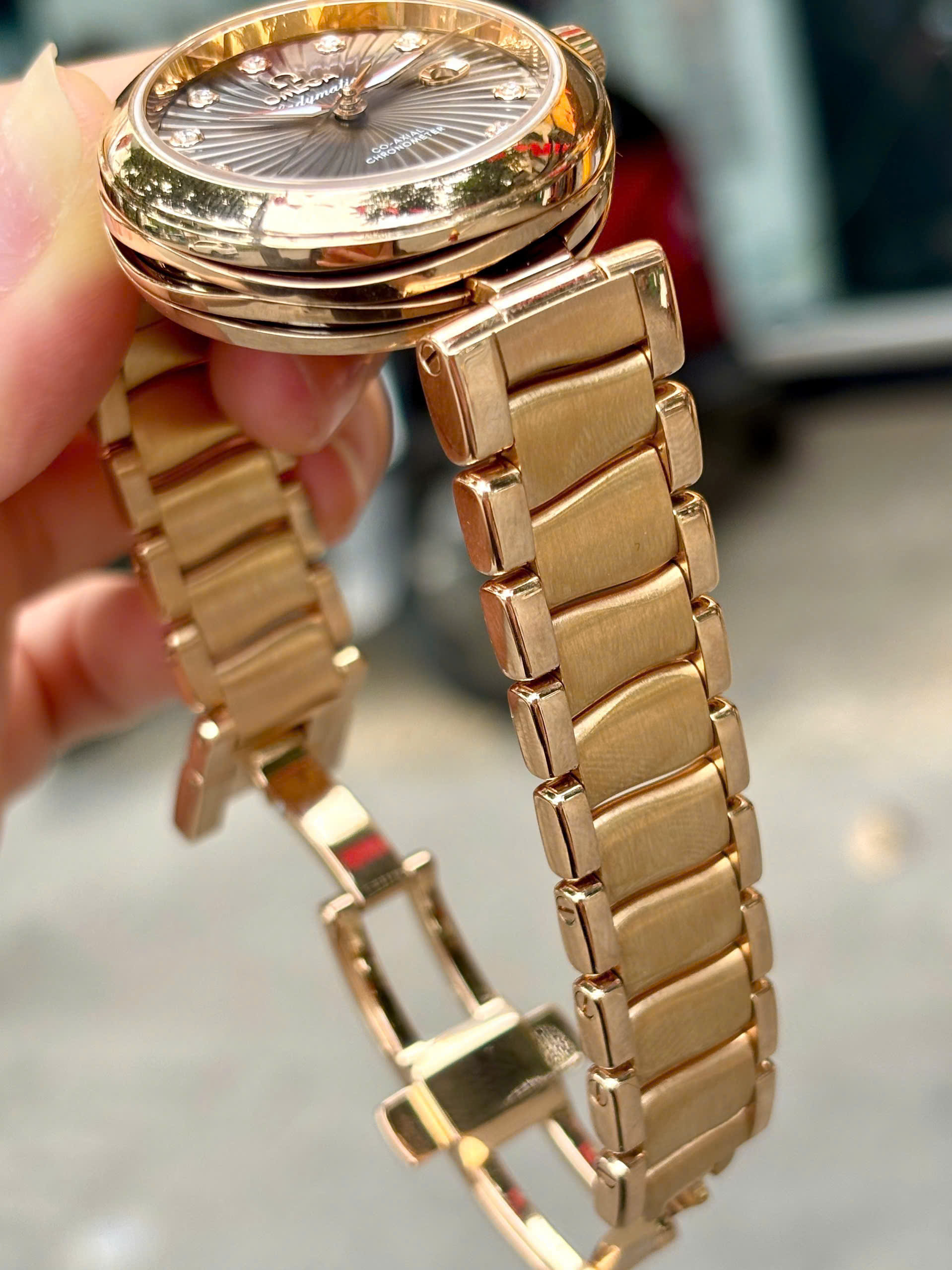 Omega De Ville Ladymatic Diamond 18k 425.60.34.20.63.001 Omega De Ville Ladymatic Diamond 18k 425.60.34.20.63.001