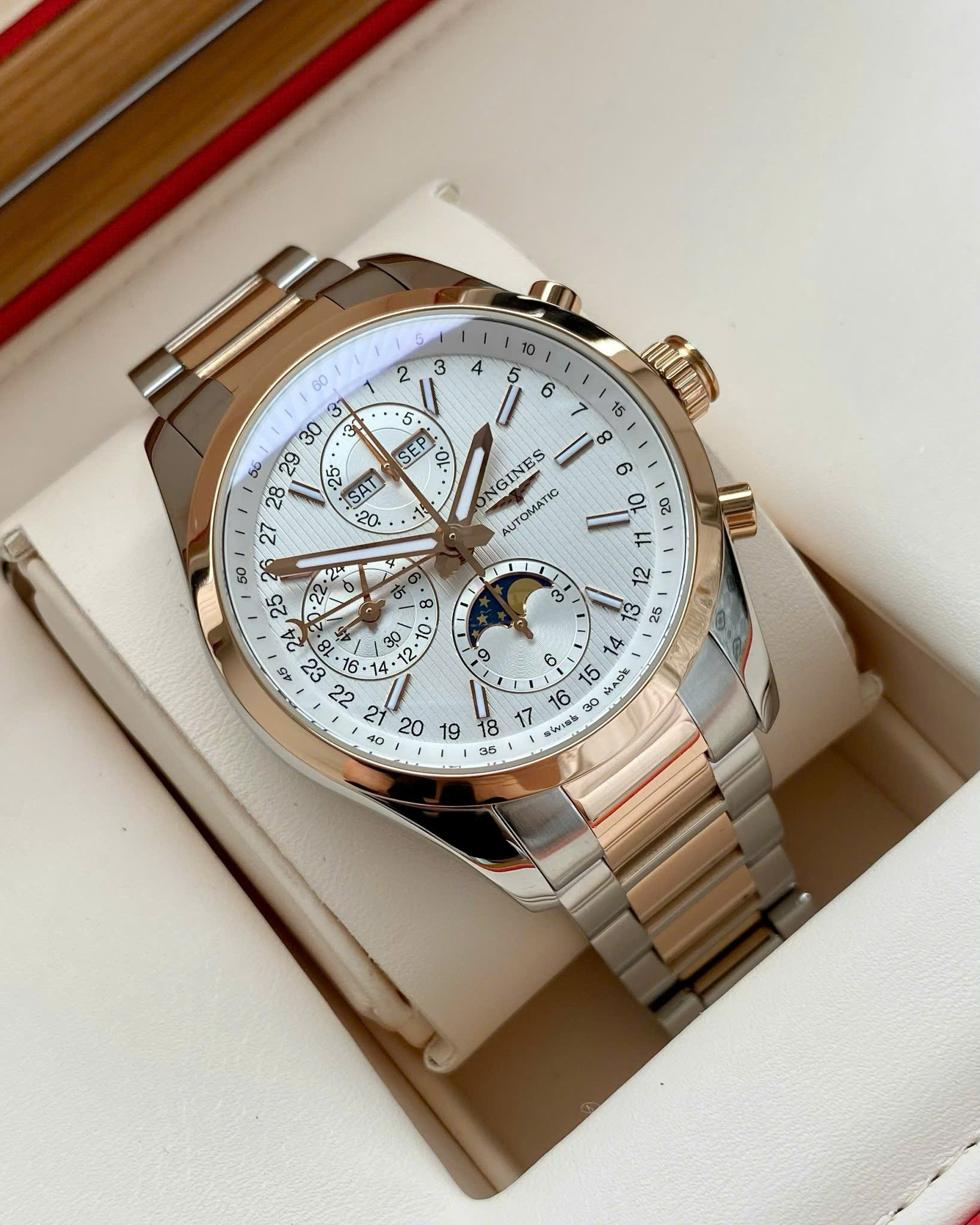 Longines Conquest Chronograph L2.798.5.72.7 Longines Conquest Chronograph L2.798.5.72.7
