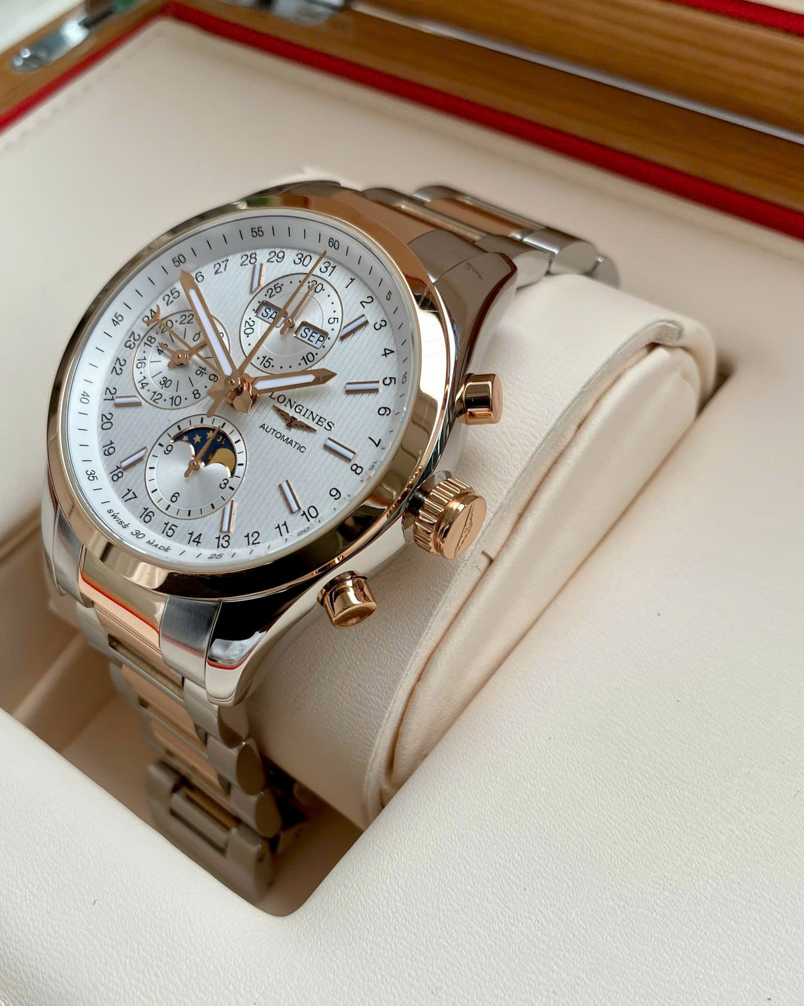Longines Conquest Chronograph L2.798.5.72.7 Longines Conquest Chronograph L2.798.5.72.7