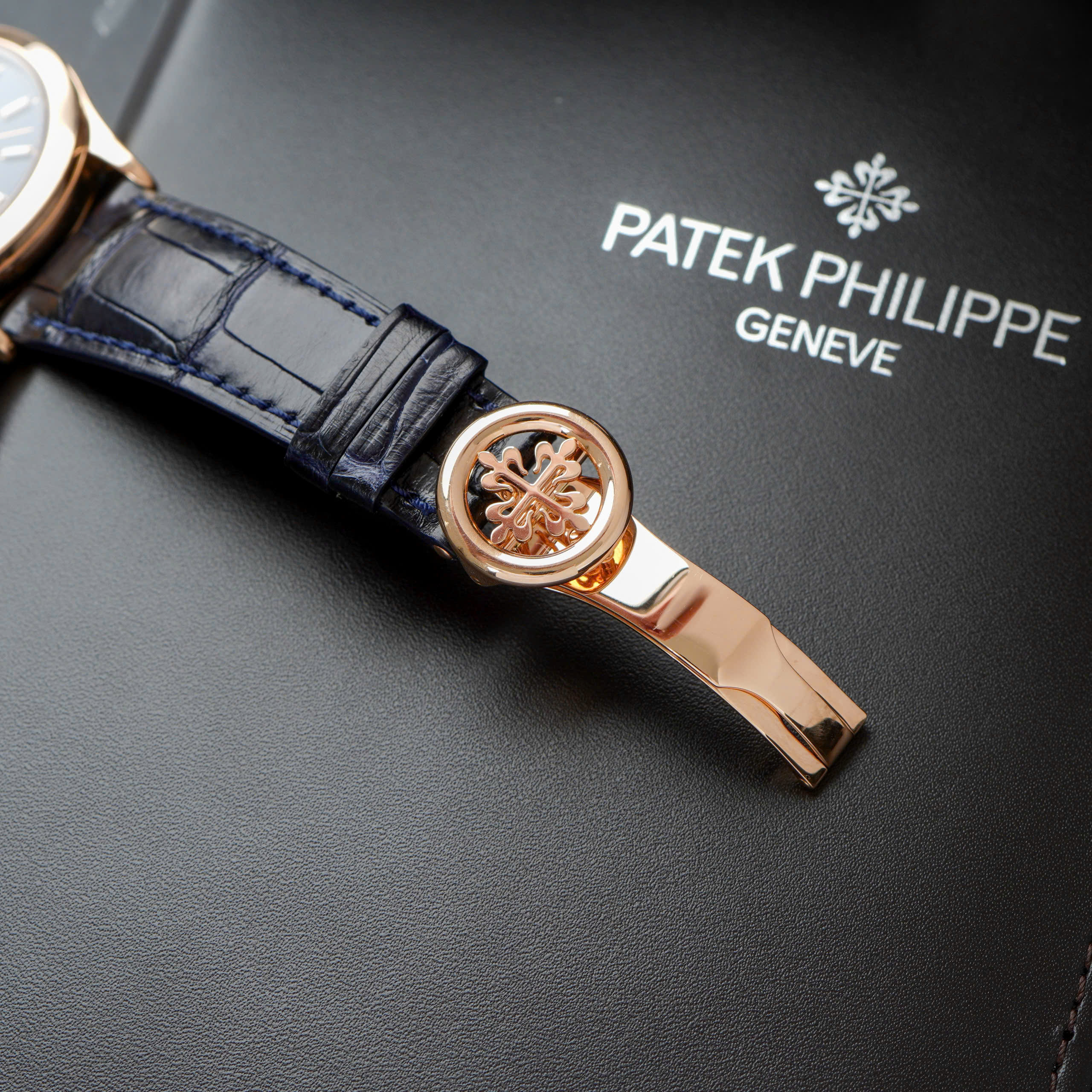 Patek Philippe Complications 5396R-015 Patek Philippe Complications 5396R-015