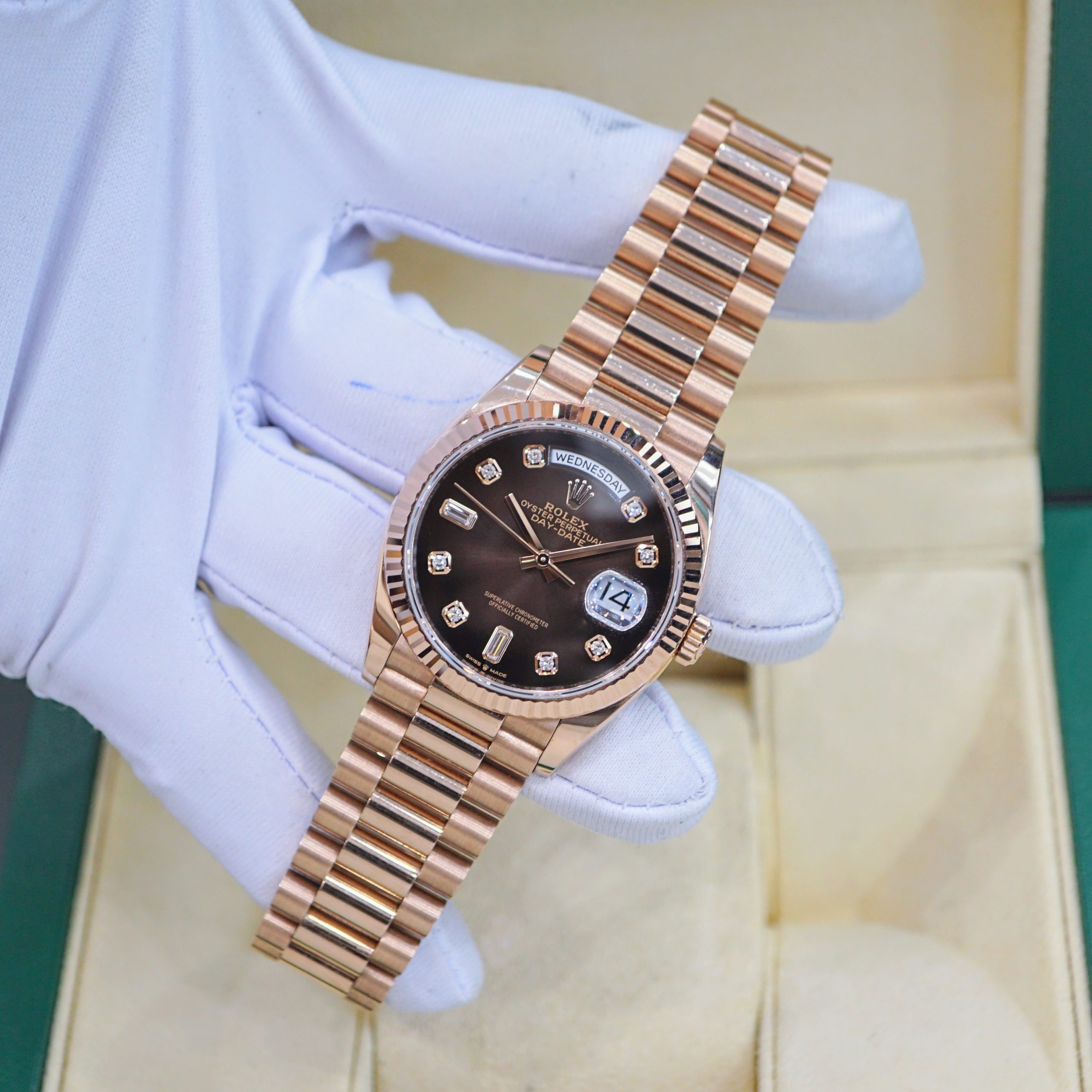 Rolex Day-Date 128235 Mặt Nâu Ombre Rolex Day-Date 128235 Mặt Nâu Ombre