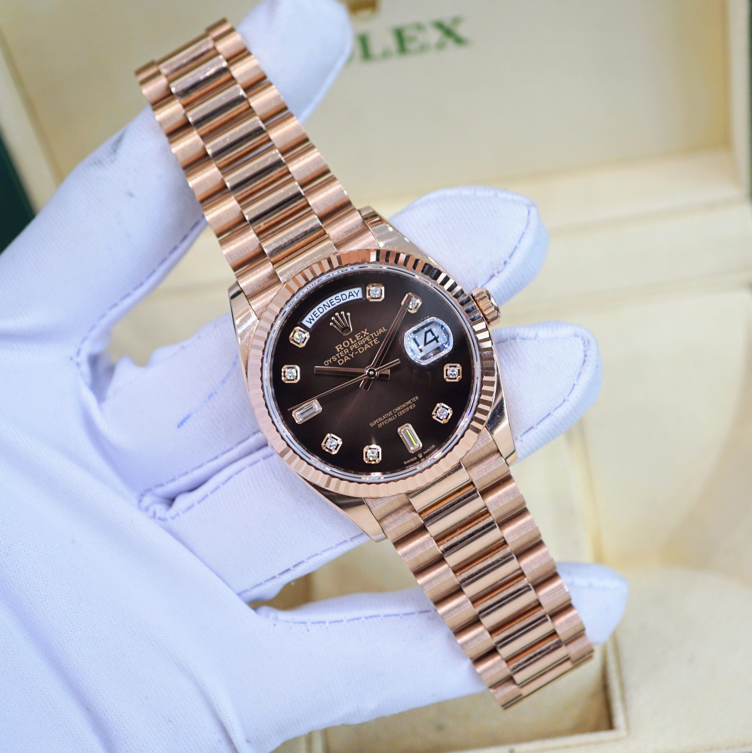 Rolex Day-Date 128235 Mặt Nâu Ombre Rolex Day-Date 128235 Mặt Nâu Ombre
