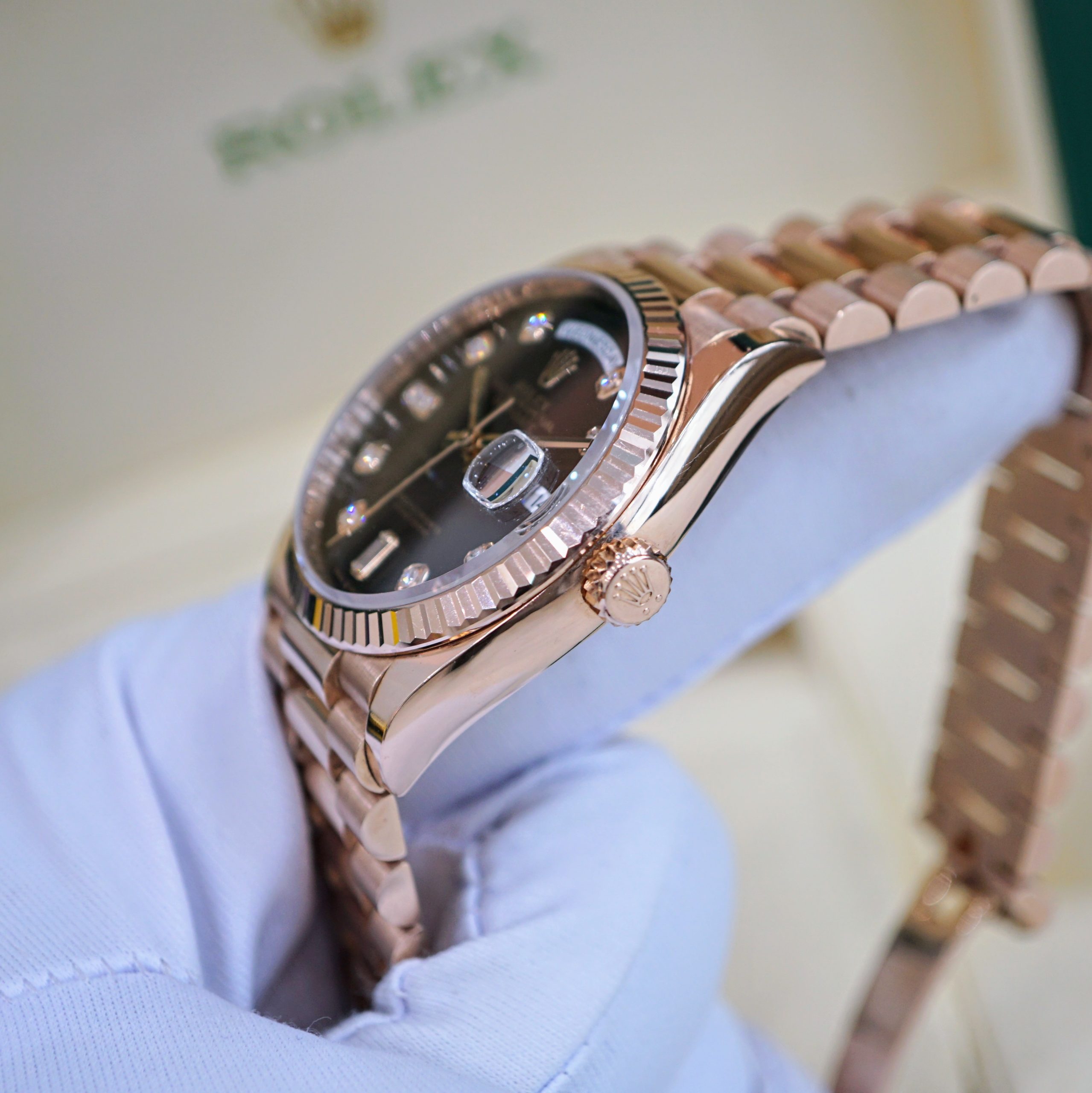 Rolex Day-Date 128235 Mặt Nâu Ombre Rolex Day-Date 128235 Mặt Nâu Ombre