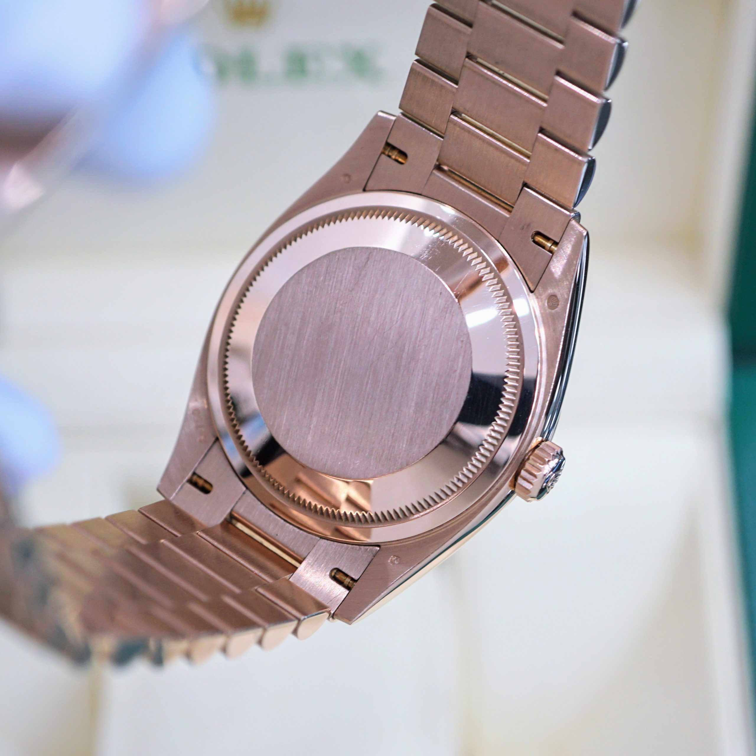 Rolex Day-Date 128235 Mặt Nâu Ombre Rolex Day-Date 128235 Mặt Nâu Ombre