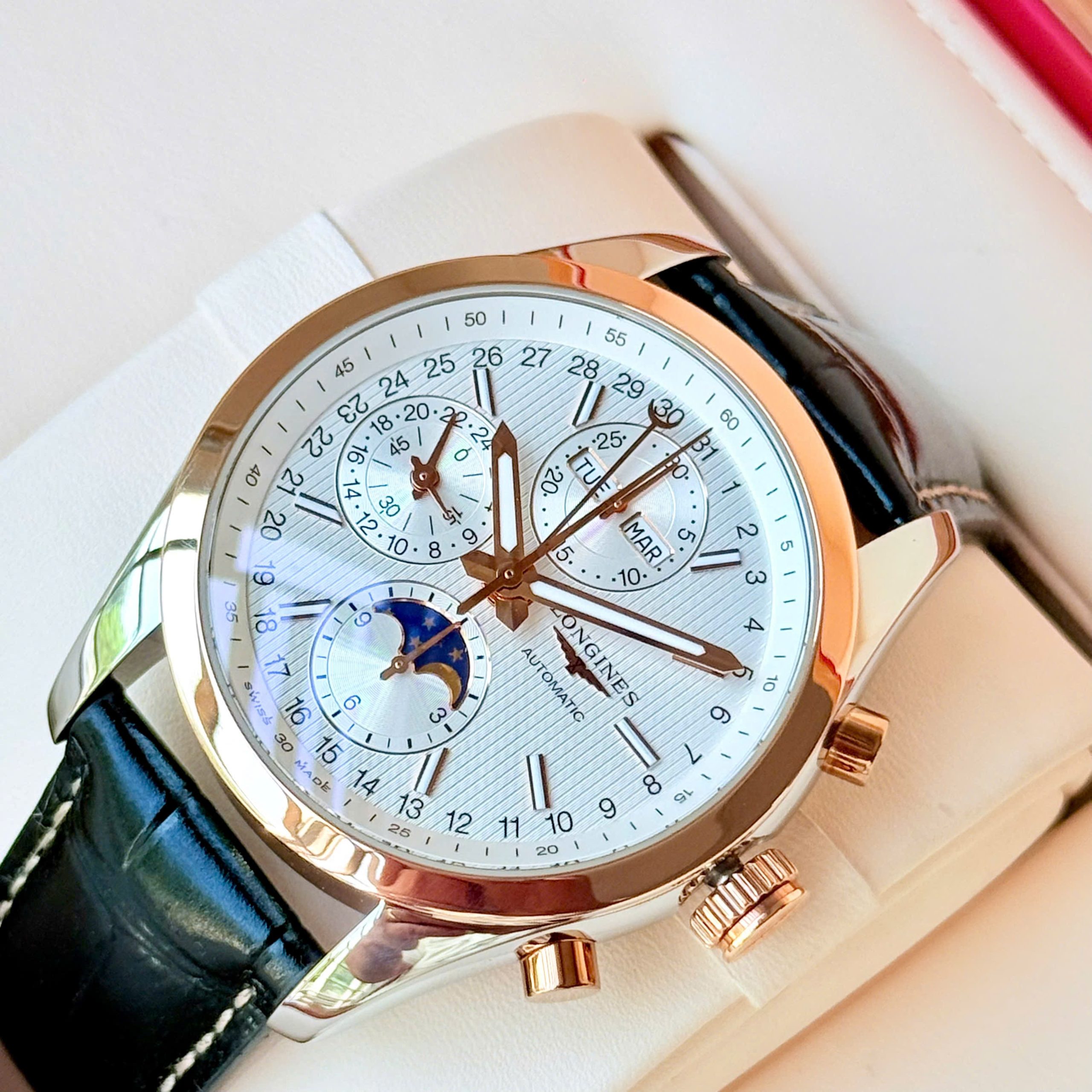 Longines Conquest Chronograph Moonphase L2.798.5.72.3 Longines Conquest Chronograph Moonphase L2.798.5.72.3