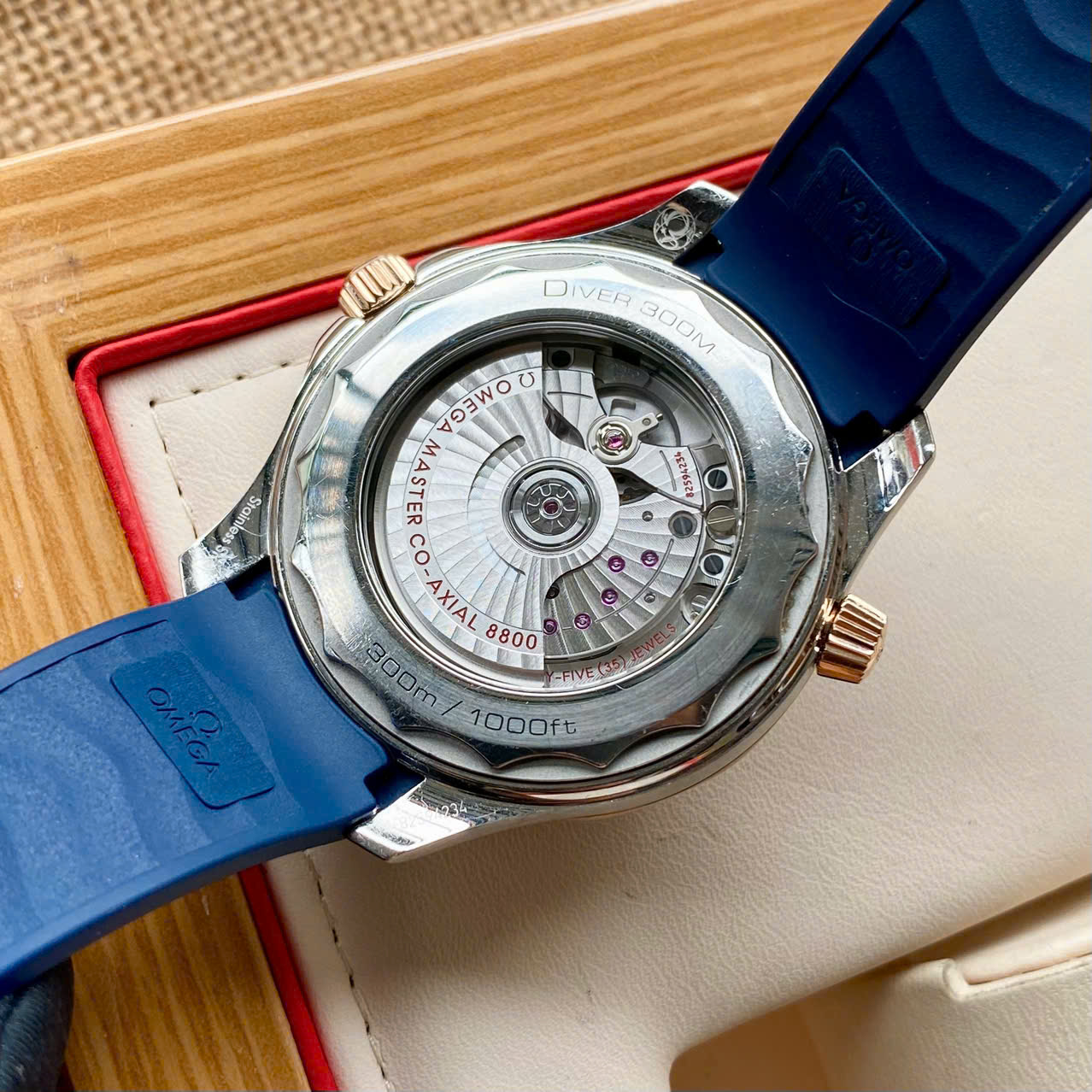 Omega Seamaster 300 Co-Axial Master 210.22.42.20.03.002 Omega Seamaster 300 Co-Axial Master 210.22.42.20.03.002