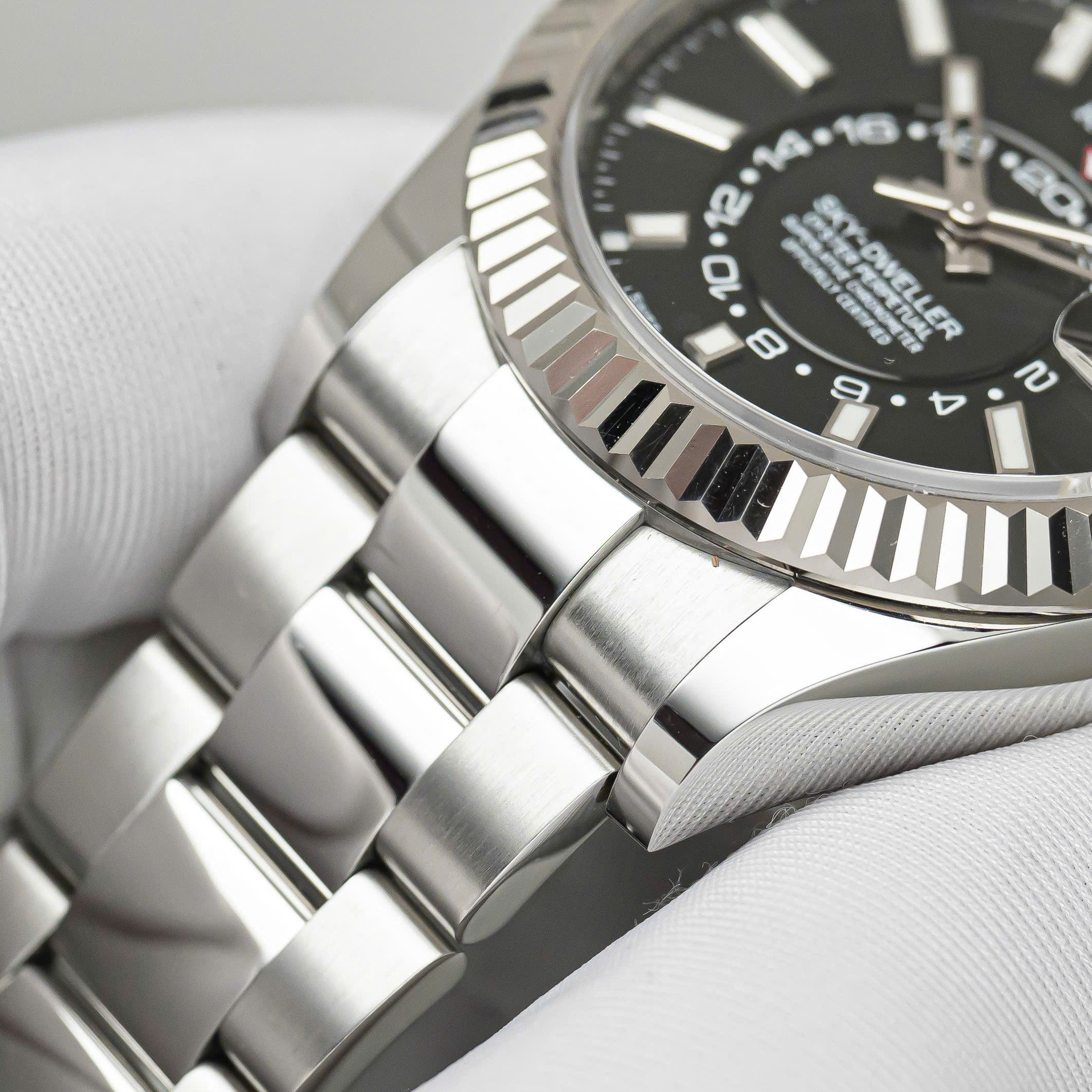 Rolex Sky-Dweller Bright Black 326934 Rolex Sky-Dweller Bright Black 326934
