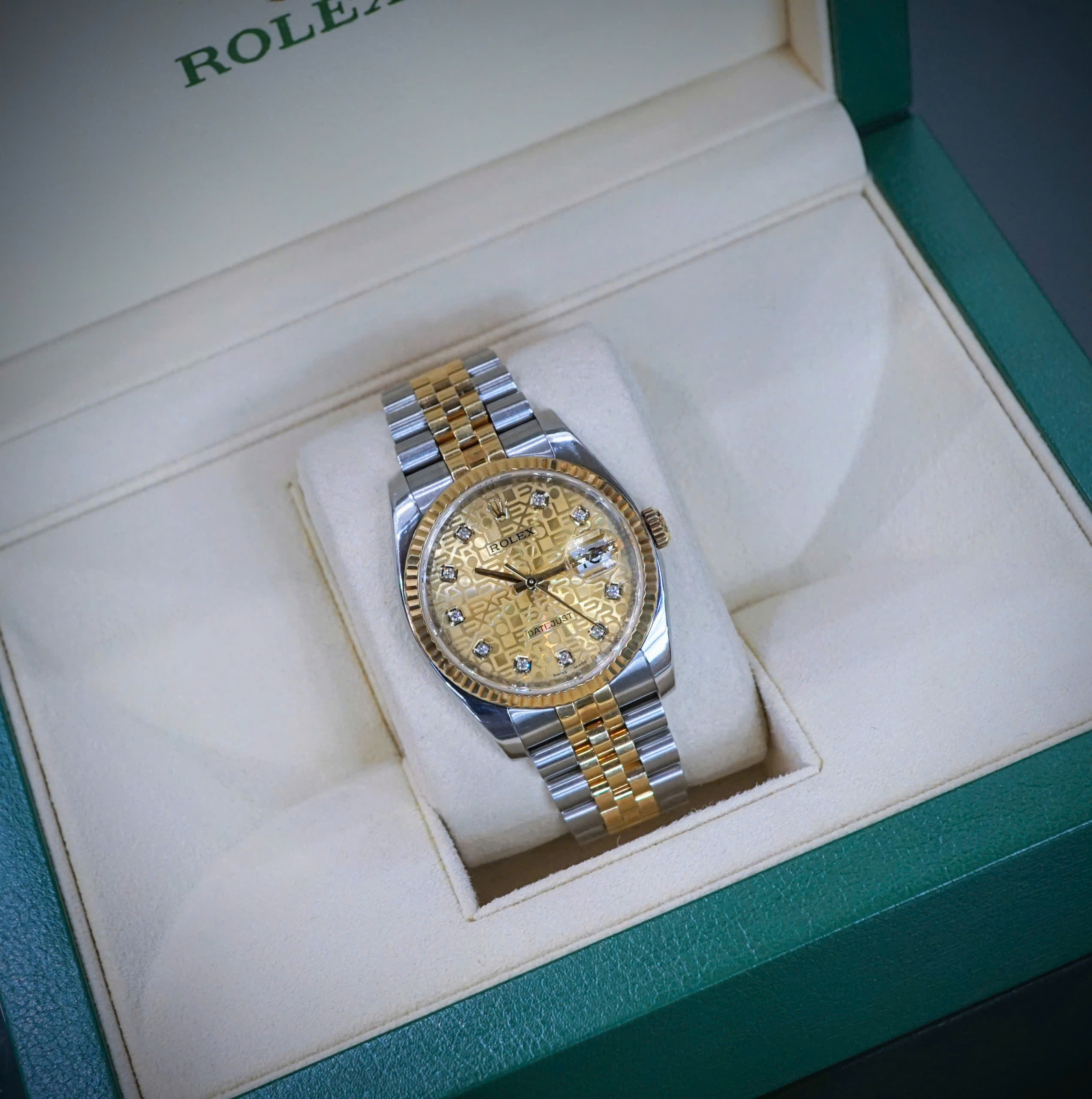 Rolex Datejust 116233 Vi Tính Vàng Rolex Datejust 116233 Vi Tính Vàng
