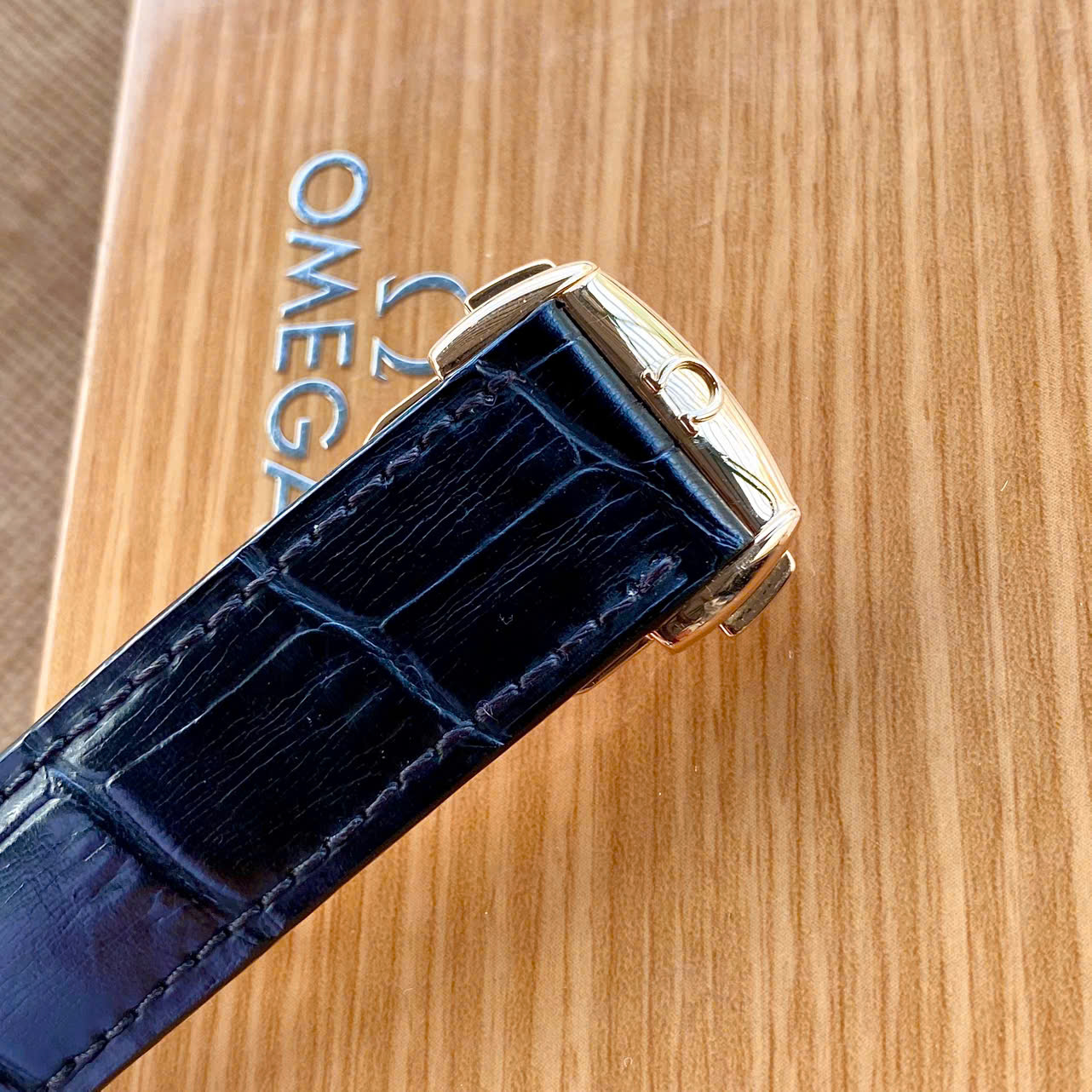 Omega DeVille Hour Vision Chronometer 431.53.41.21.52.001 Omega DeVille Hour Vision Chronometer 431.53.41.21.52.001
