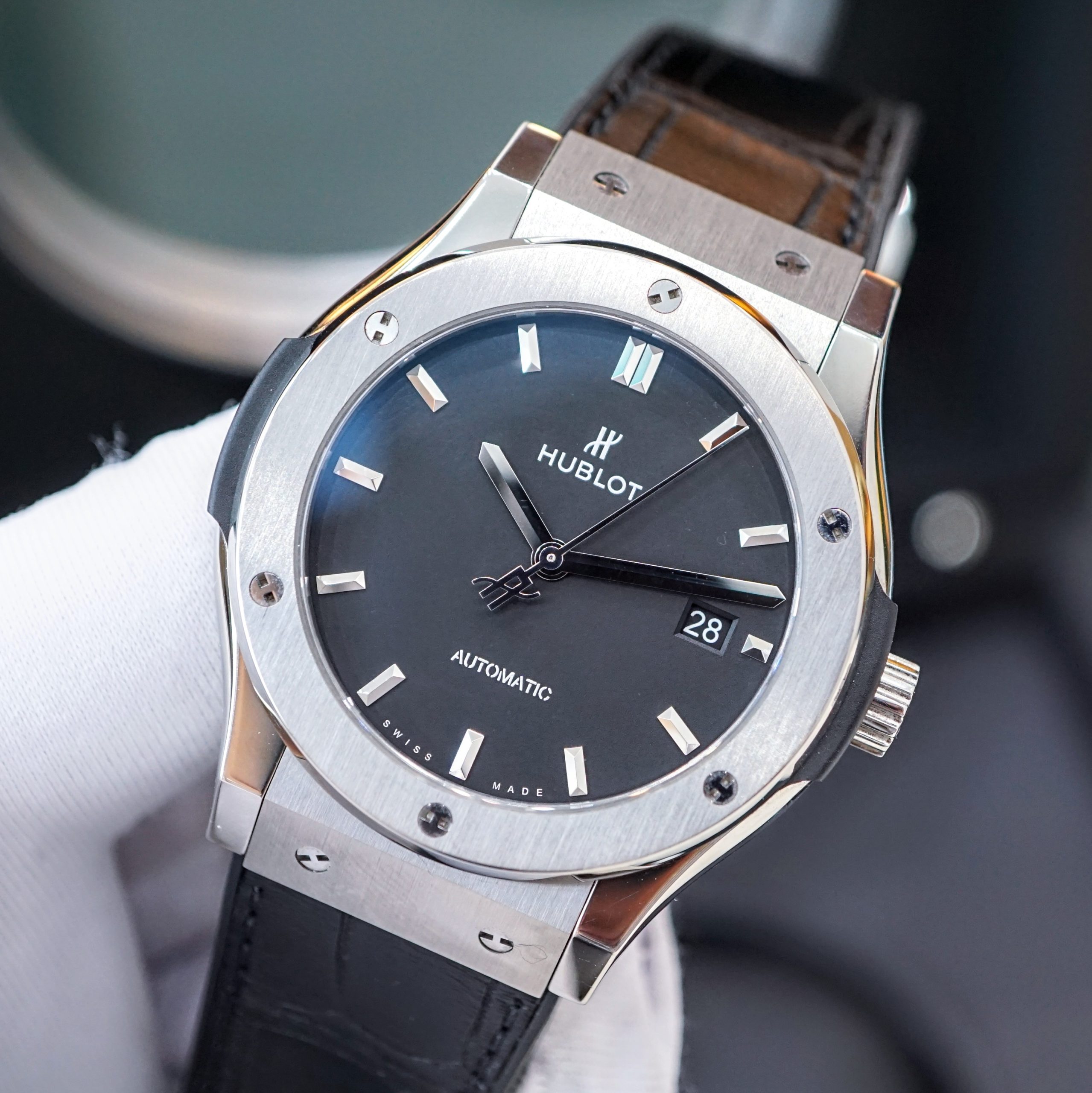 Đồng hồ Hublot Classic Fusion Titanium 542.NX.1171.LR Cũ Đồng hồ Hublot Classic Fusion Titanium 542.NX.1171.LR Cũ