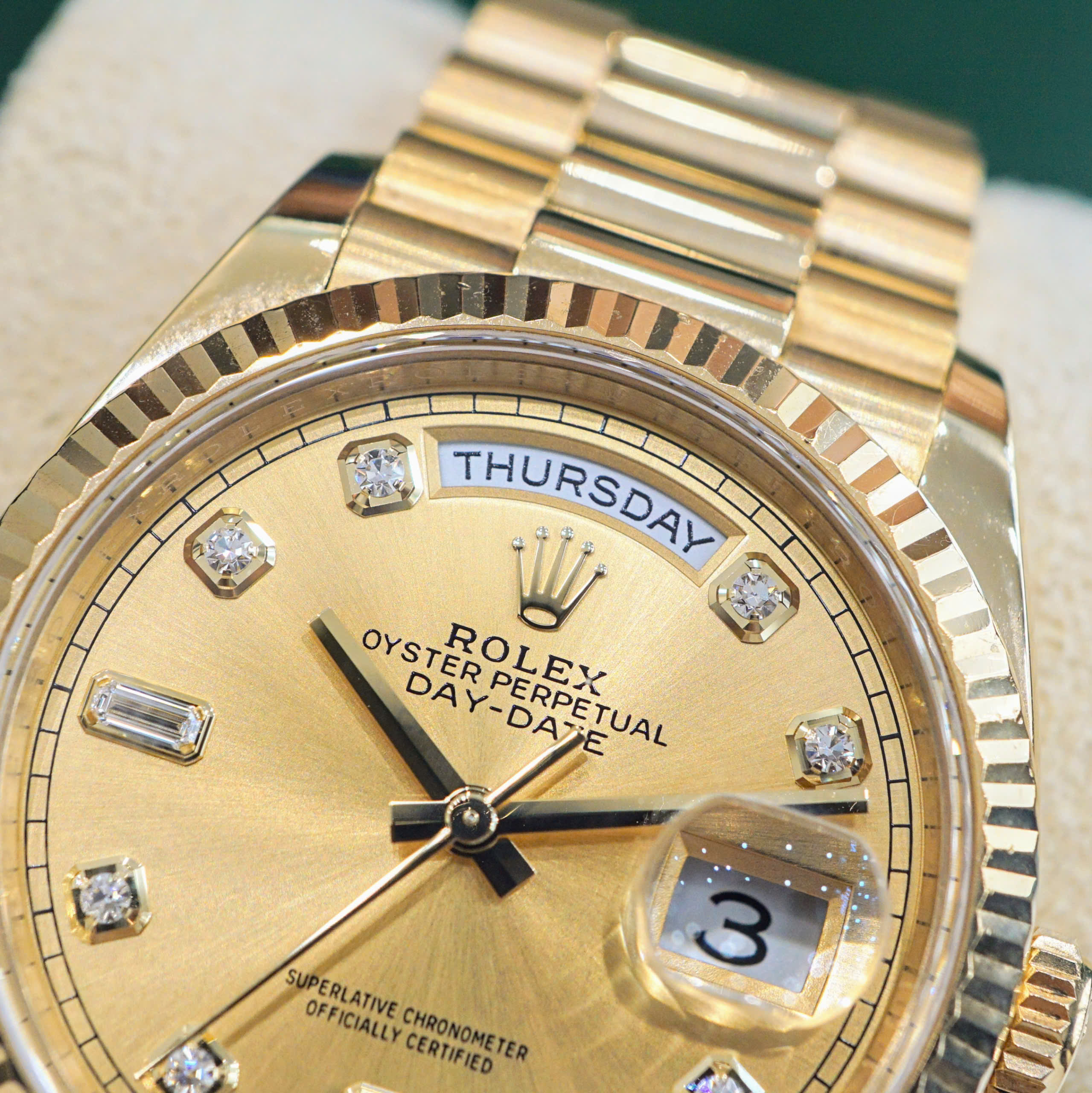 Đồng hồ Rolex Day-Date 128235 Cũ Đồng hồ Rolex Day-Date 128235 Cũ