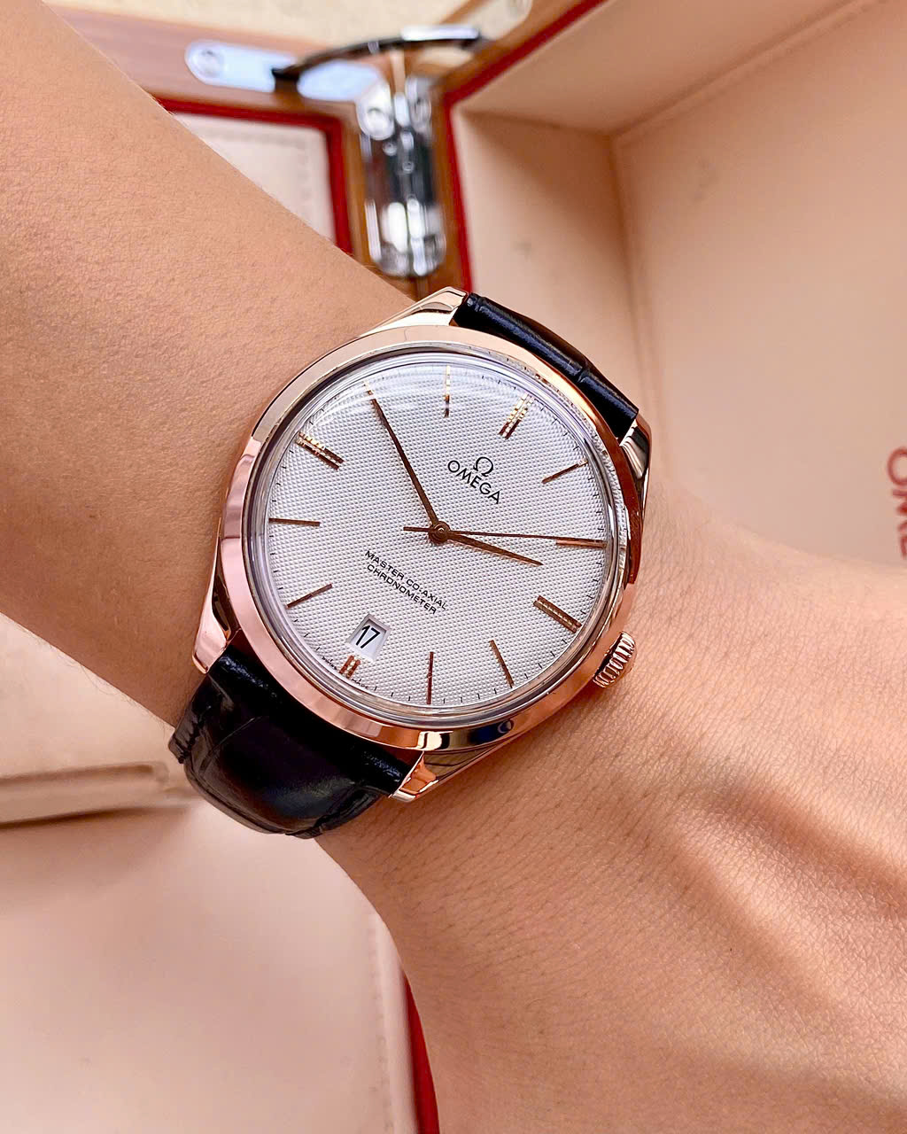 Đồng hồ Omega DeVille Trésor 432.53.40.21.02.002 Cũ Đồng hồ Omega DeVille Trésor 432.53.40.21.02.002 Cũ