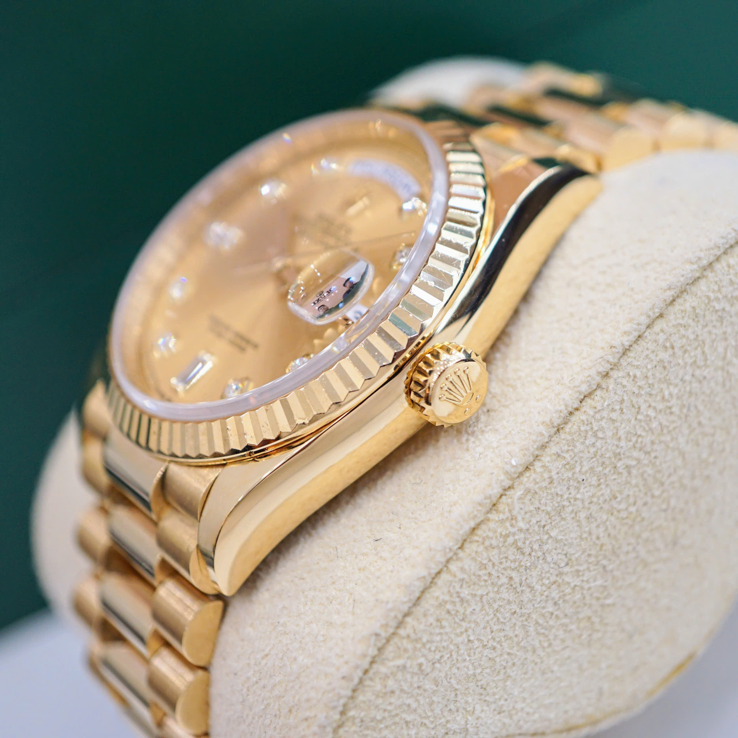 Đồng hồ Rolex Day-Date 128235 Cũ Đồng hồ Rolex Day-Date 128235 Cũ
