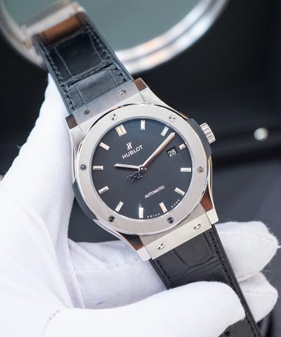 Đồng hồ Hublot Classic Fusion Titanium 542.NX.1171.LR Cũ
