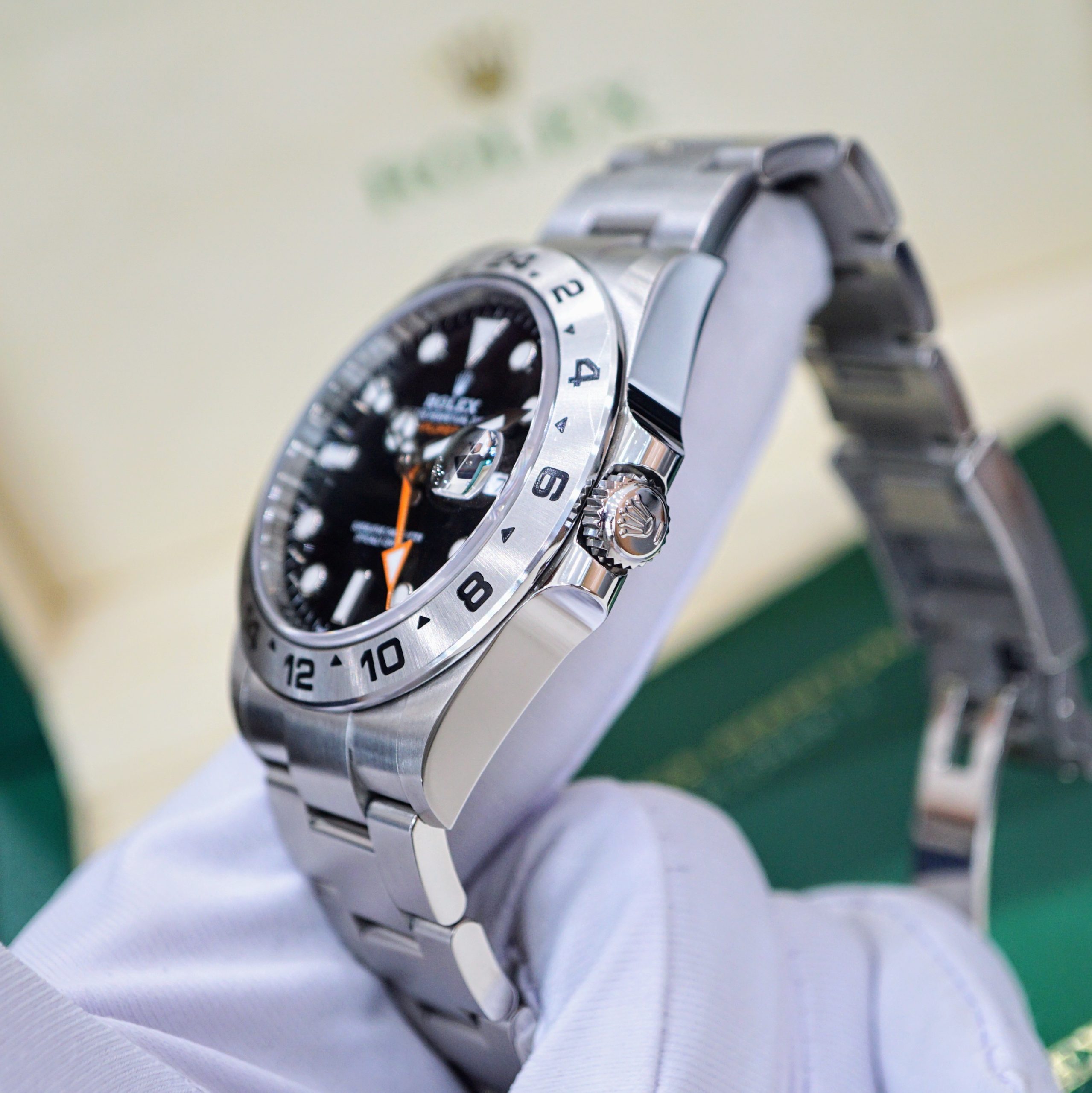 Đồng hồ Rolex Explorer II 226570 Black Cũ Đồng hồ Rolex Explorer II 226570 Black Cũ