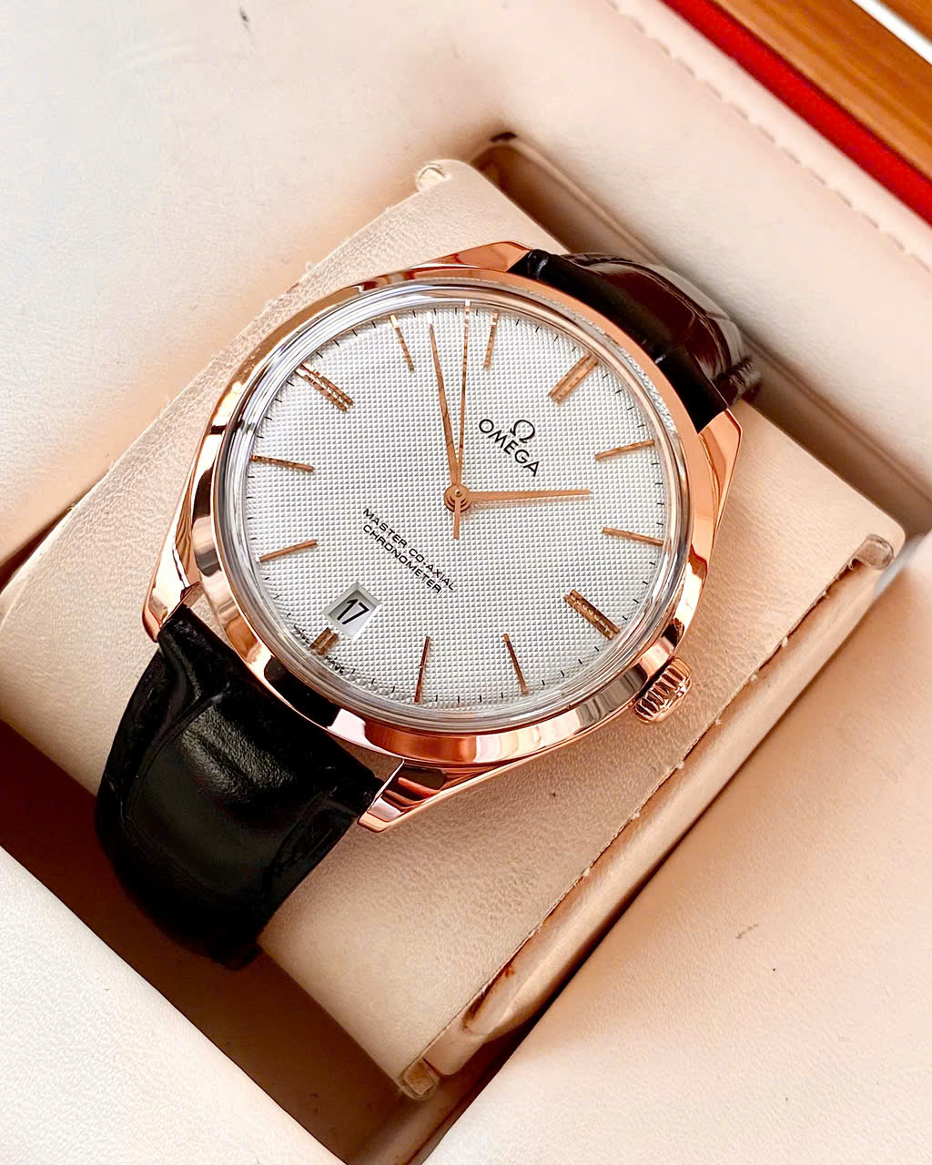 Đồng hồ Omega DeVille Trésor 432.53.40.21.02.002 Cũ Đồng hồ Omega DeVille Trésor 432.53.40.21.02.002 Cũ