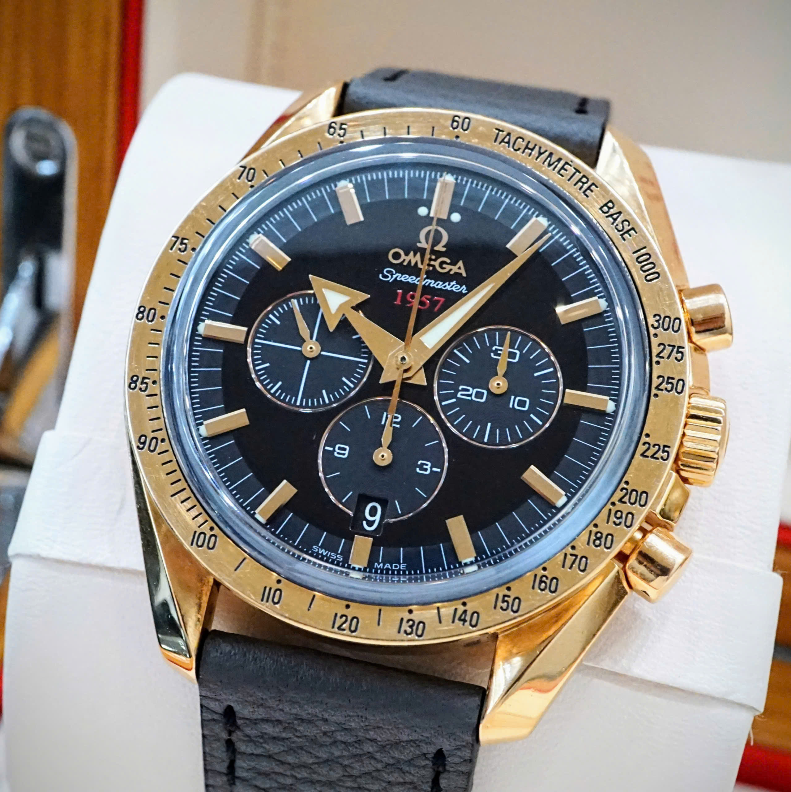 Đồng hồ Omega Speedmaster 321.53.42.50.01.001 Cũ Đồng hồ Omega Speedmaster 321.53.42.50.01.001 Cũ