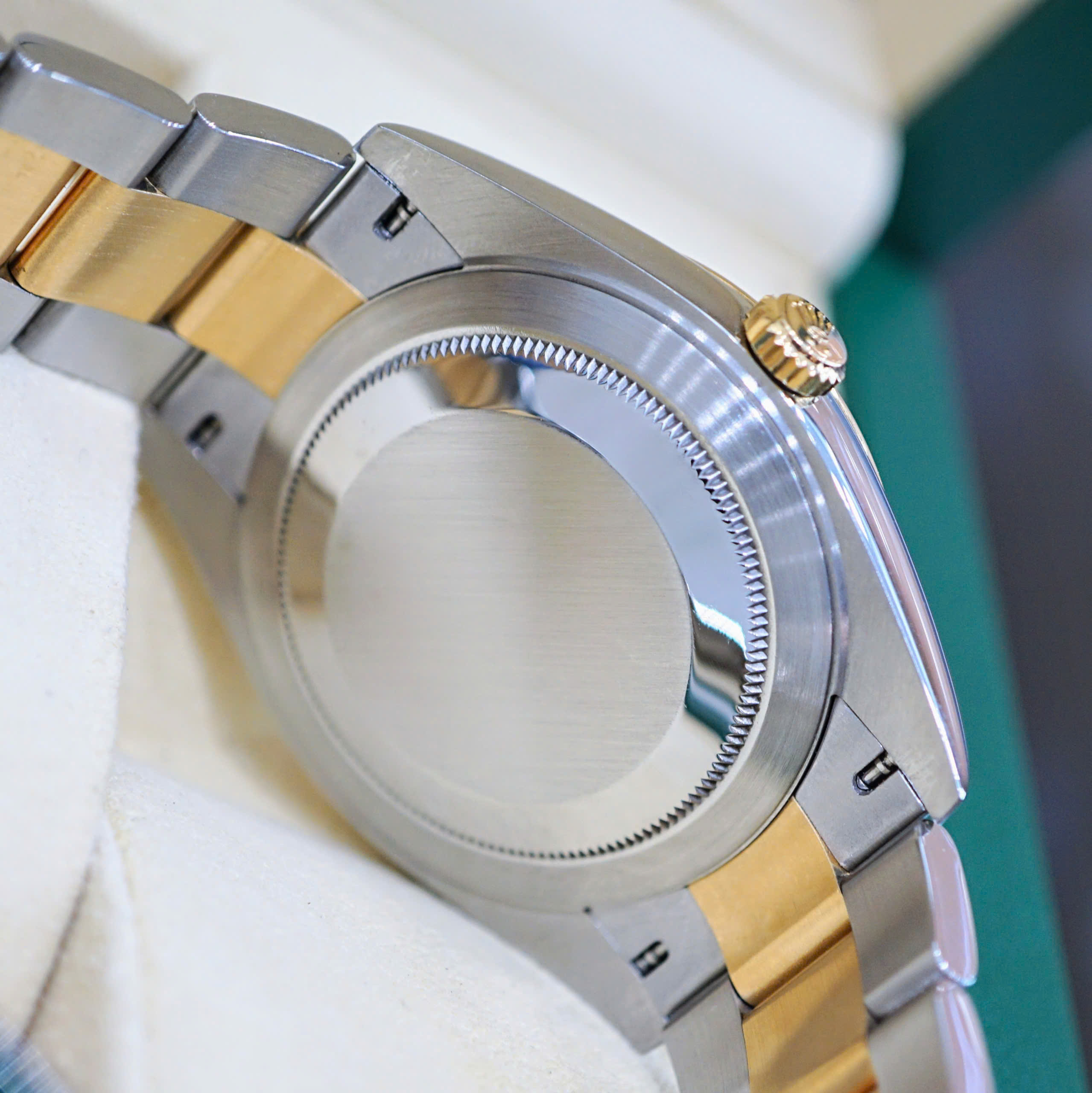 Đồng hồ Rolex Datejust 126333 Champagne Cũ Đồng hồ Rolex Datejust 126333 Champagne Cũ