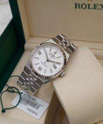 Đồng hồ Đồng hồ Rolex Land - Dweller 127234 Cũ