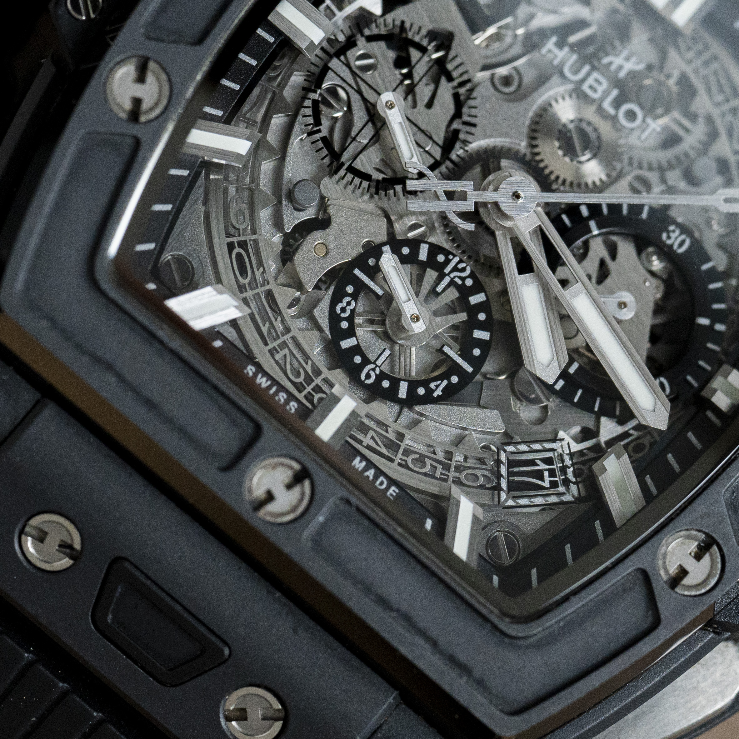Đồng hồ Hublot Spirit Big Bang Black Magic 642.CI.0170.RX Cũ Đồng hồ Hublot Spirit Big Bang Black Magic 642.CI.0170.RX Cũ