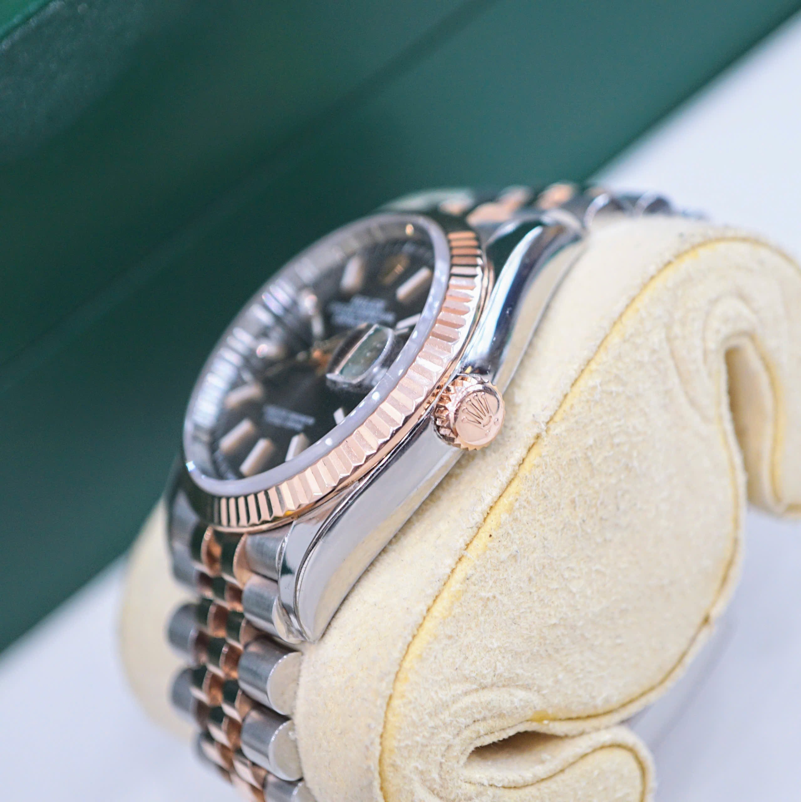 Đồng hồ Rolex Datejust 126231 Rhodium Cũ Đồng hồ Rolex Datejust 126231 Rhodium Cũ