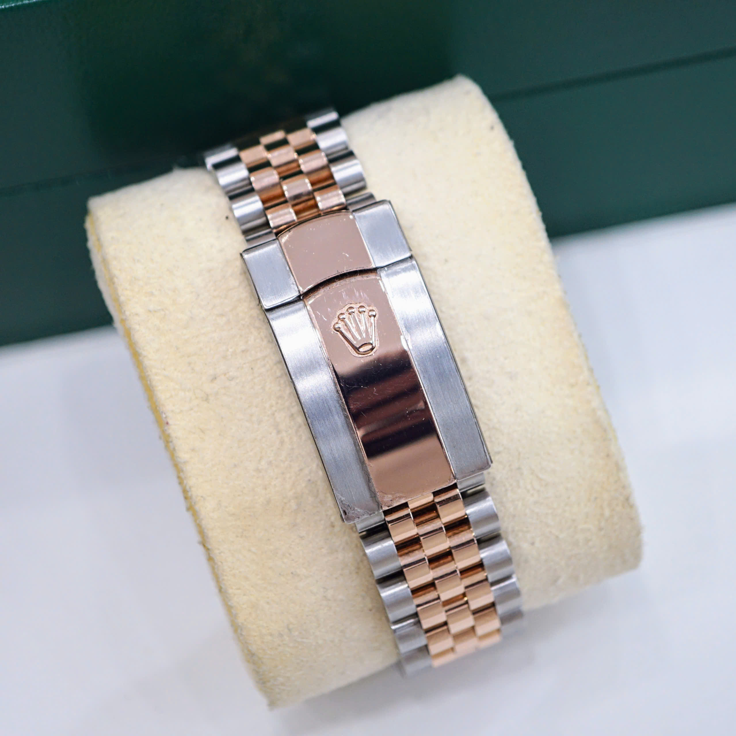 Đồng hồ Rolex Datejust 126231 Rhodium Cũ Đồng hồ Rolex Datejust 126231 Rhodium Cũ