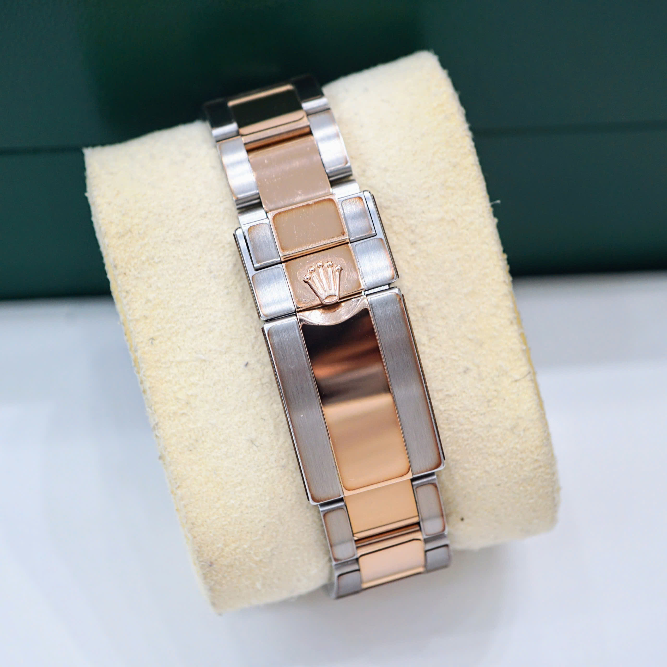 Đồng hồ Rolex Yatch Master 126621 Chocolate Cũ Đồng hồ Rolex Yatch Master 126621 Chocolate Cũ