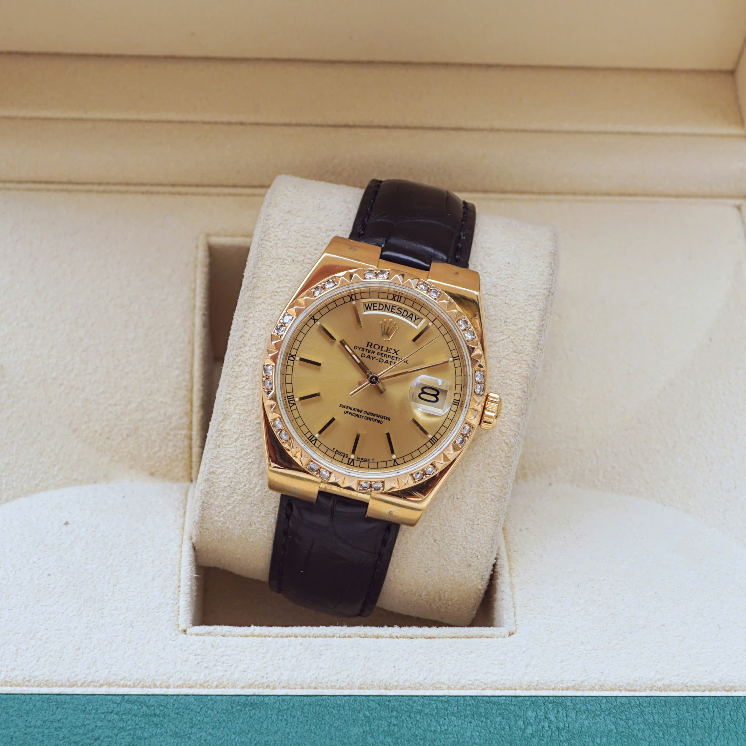 Đồng hồ Rolex Oysterquartz Day-Date 19018 Cũ Đồng hồ Rolex Oysterquartz Day-Date 19018 Cũ