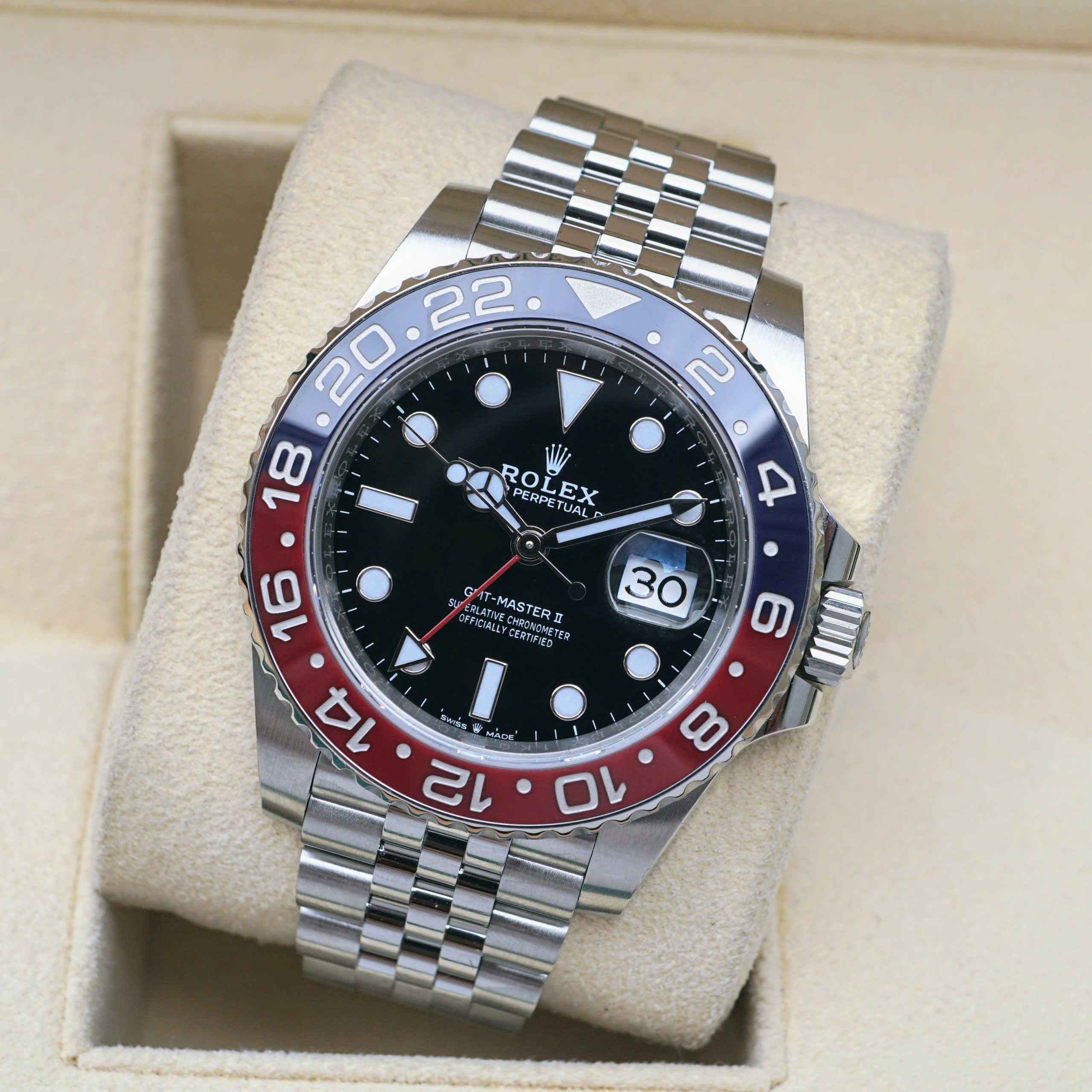 Đồng hồ Rolex Pepsi 126710 Cũ Đồng hồ Rolex Pepsi 126710 Cũ