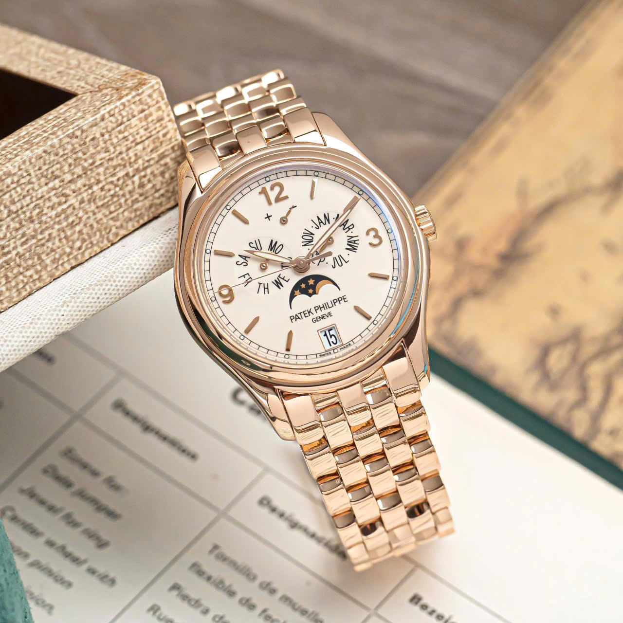 Đồng hồ Patek Philippe Complications 5146/1R-001 39mm Cũ Đồng hồ Patek Philippe Complications 5146/1R-001 39mm Cũ