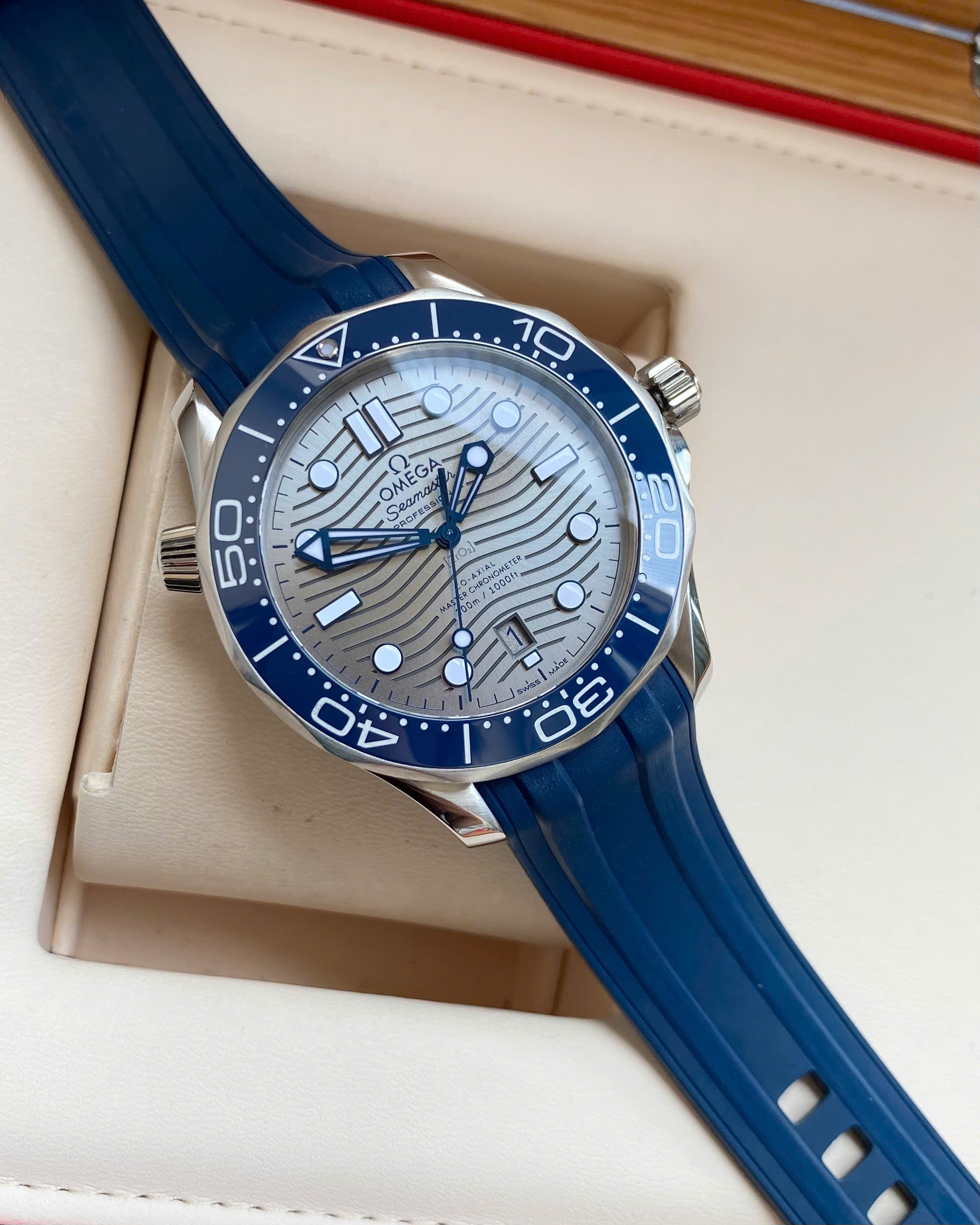 Đánh Giá Omega Seamaster Diver 300M 210.32.42.20.06.001 Cũ Đánh Giá Omega Seamaster Diver 300M 210.32.42.20.06.001 Cũ
