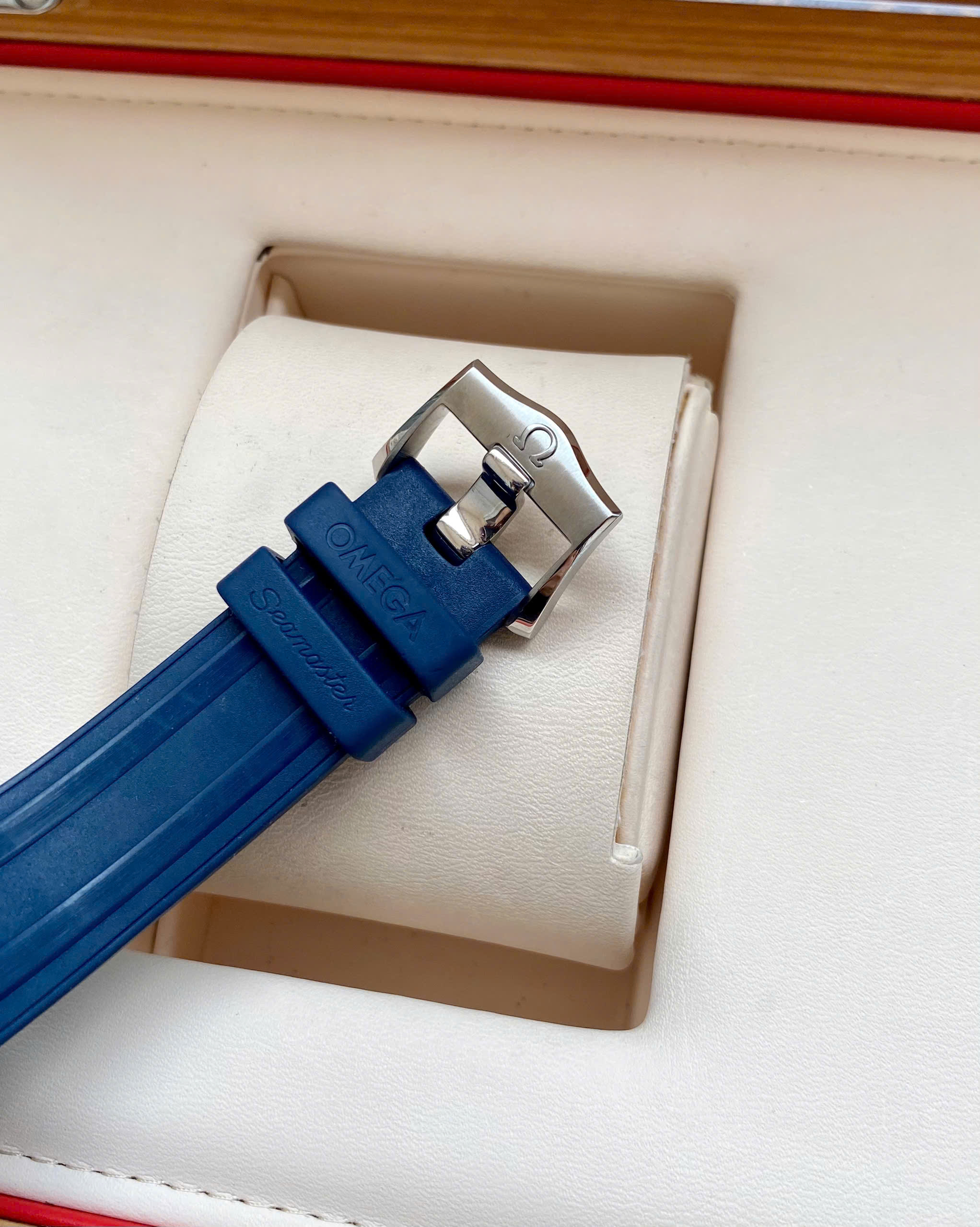 Đánh Giá Omega Seamaster Diver 300M 210.32.42.20.06.001 Cũ Đánh Giá Omega Seamaster Diver 300M 210.32.42.20.06.001 Cũ