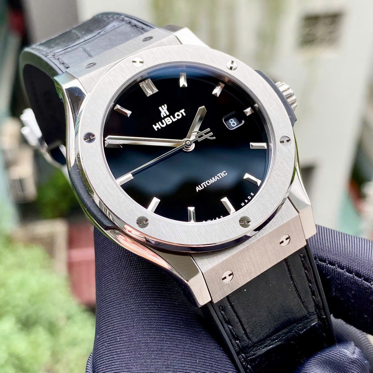 Đồng Hồ Hublot Classic Fusion Black Titanium 542.NX.1171.LR Cũ Đồng Hồ Hublot Classic Fusion Black Titanium 542.NX.1171.LR Cũ