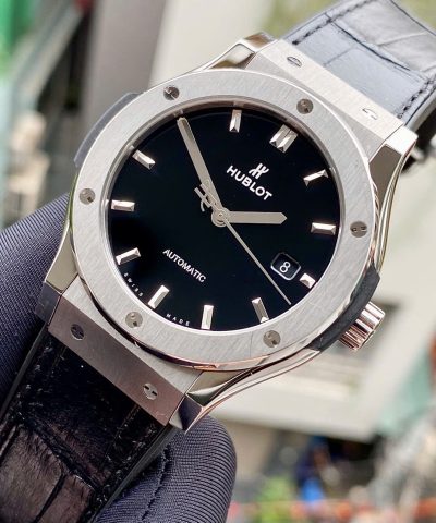 Đồng Hồ Hublot Classic Fusion Black Titanium 542.NX.1171.LR Cũ