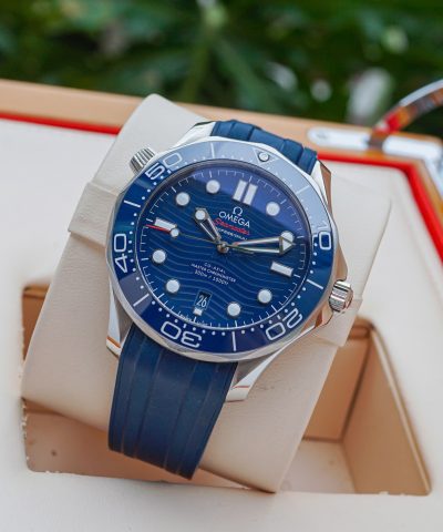 Đồng hồ Omega Seamaster Diver 210.32.42.20.03.001 Cũ