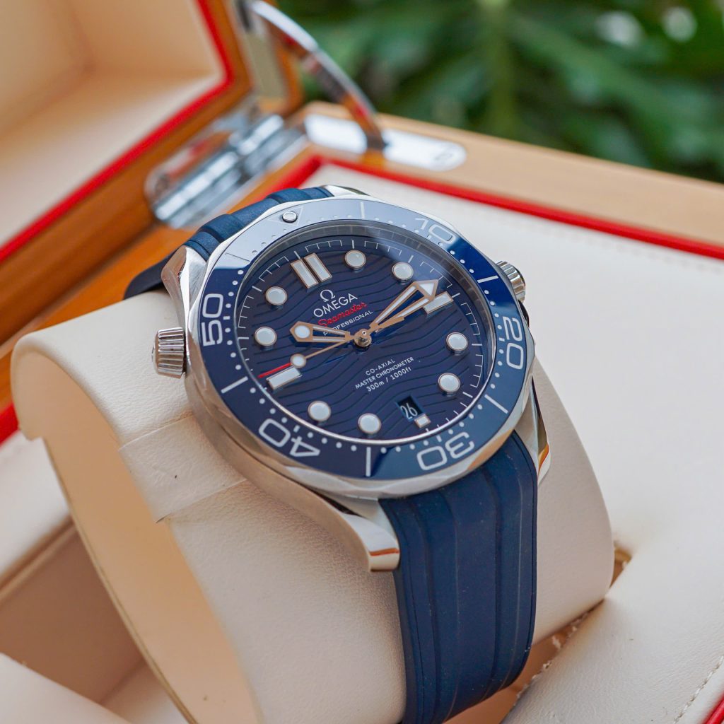Đồng hồ Omega Seamaster Diver 210.32.42.20.03.001 Cũ