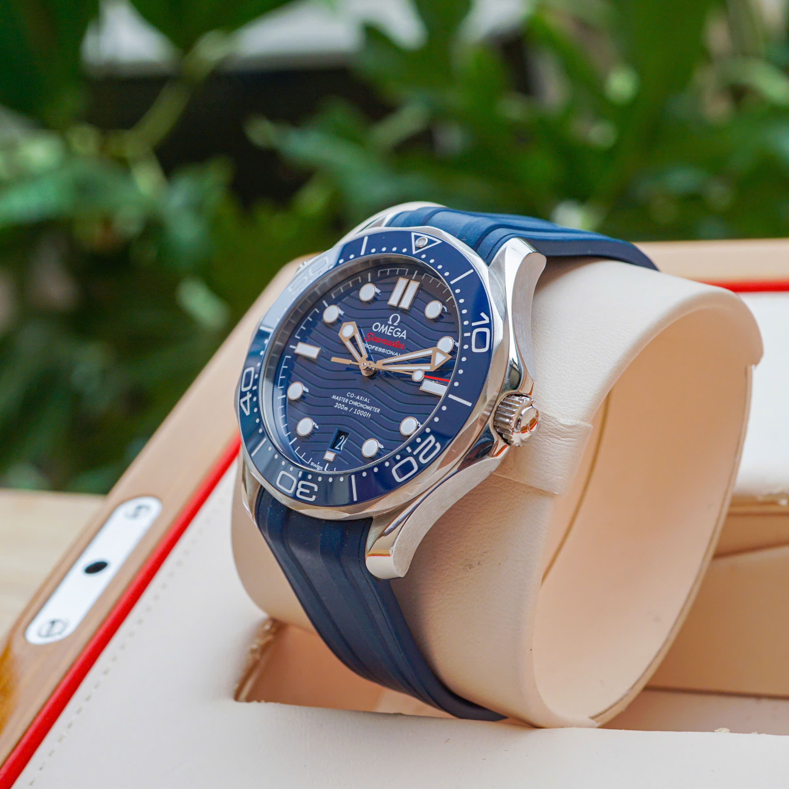 Đồng hồ Omega Seamaster Diver 210.32.42.20.03.001 Cũ Đồng hồ Omega Seamaster Diver 210.32.42.20.03.001 Cũ