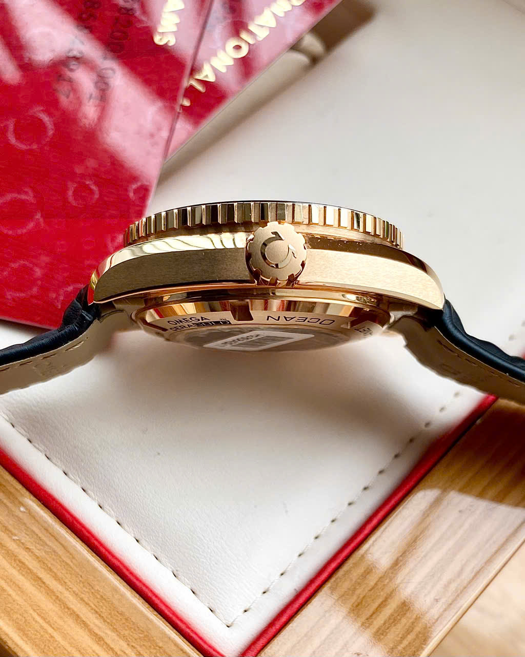 z7848898930438_2a05042938f21d55a09d6a41ee874e1f Đồng hồ Omega Seamaster 232.63.38.20.01.001 Cũ