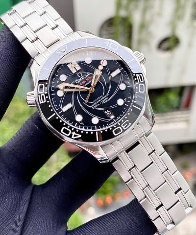 Đồng hồ Omega Seamaster Diver 300M "James Bond" 210.22.42.20.01.004 Cũ