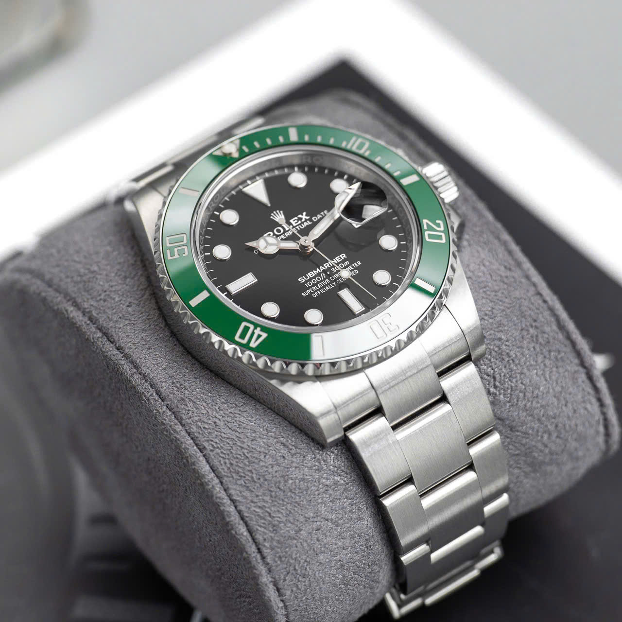 Đồng hồ Rolex Submariner Date 126610LV Starbucks Cũ Đồng hồ Rolex Submariner Date 126610LV Starbucks Cũ